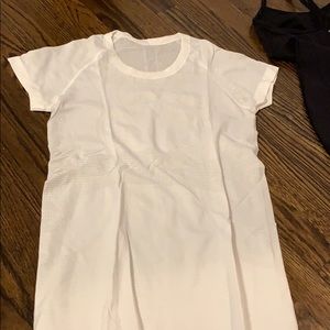 White lulu lemon shirt
